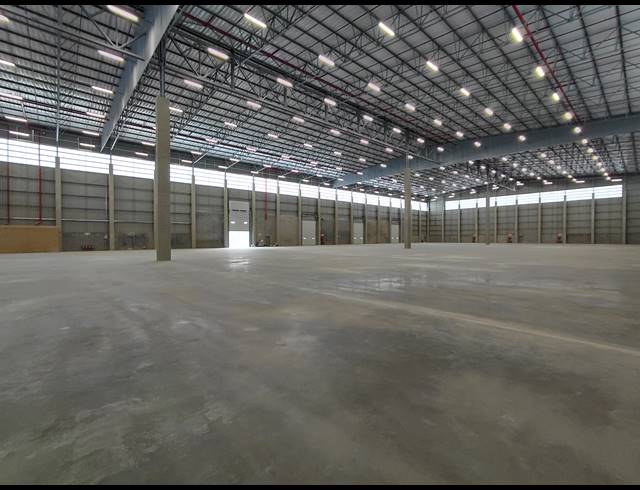 6,700M² WAREHOUSE TO LET IN BREDELL